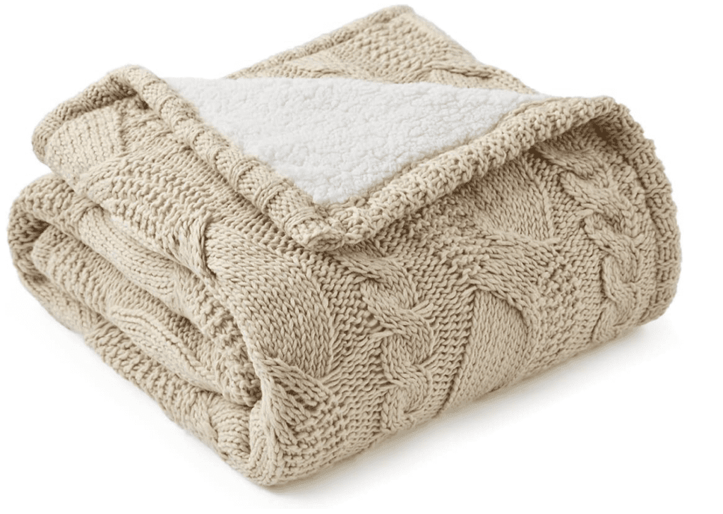 Cable knit blanket; autumn home decor.